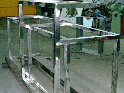 mesa de hierro para jardín