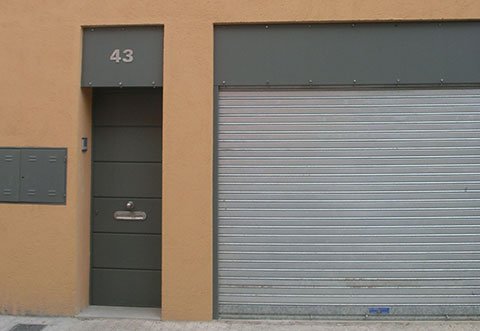 puerta de entrada de hierro herreria Mataro